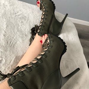 Unique sexy high heel